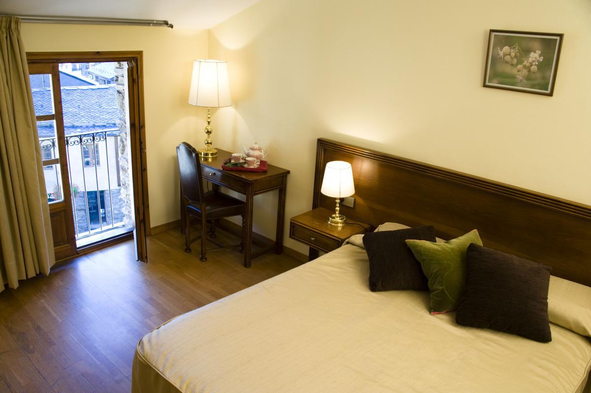 Hotel Santa Barbara De La Vall D'Ordino Exterior foto