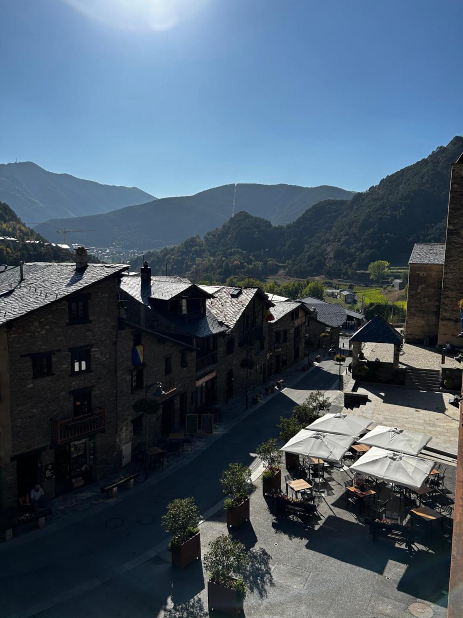 Hotel Santa Barbara De La Vall D'Ordino Exterior foto