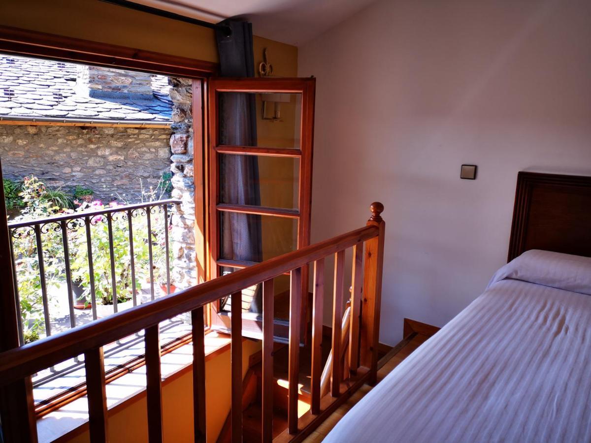 Hotel Santa Barbara De La Vall D'Ordino Exterior foto